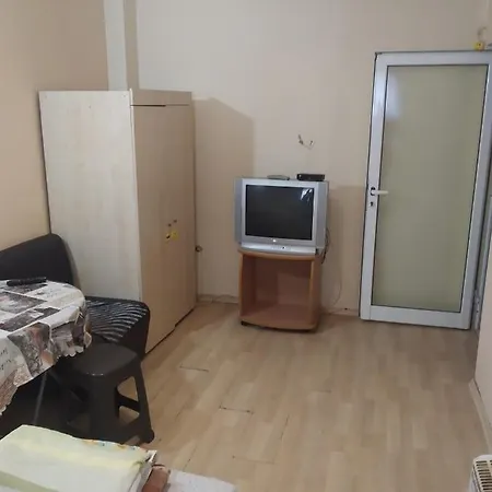 Lider Yarebichna Apartament *